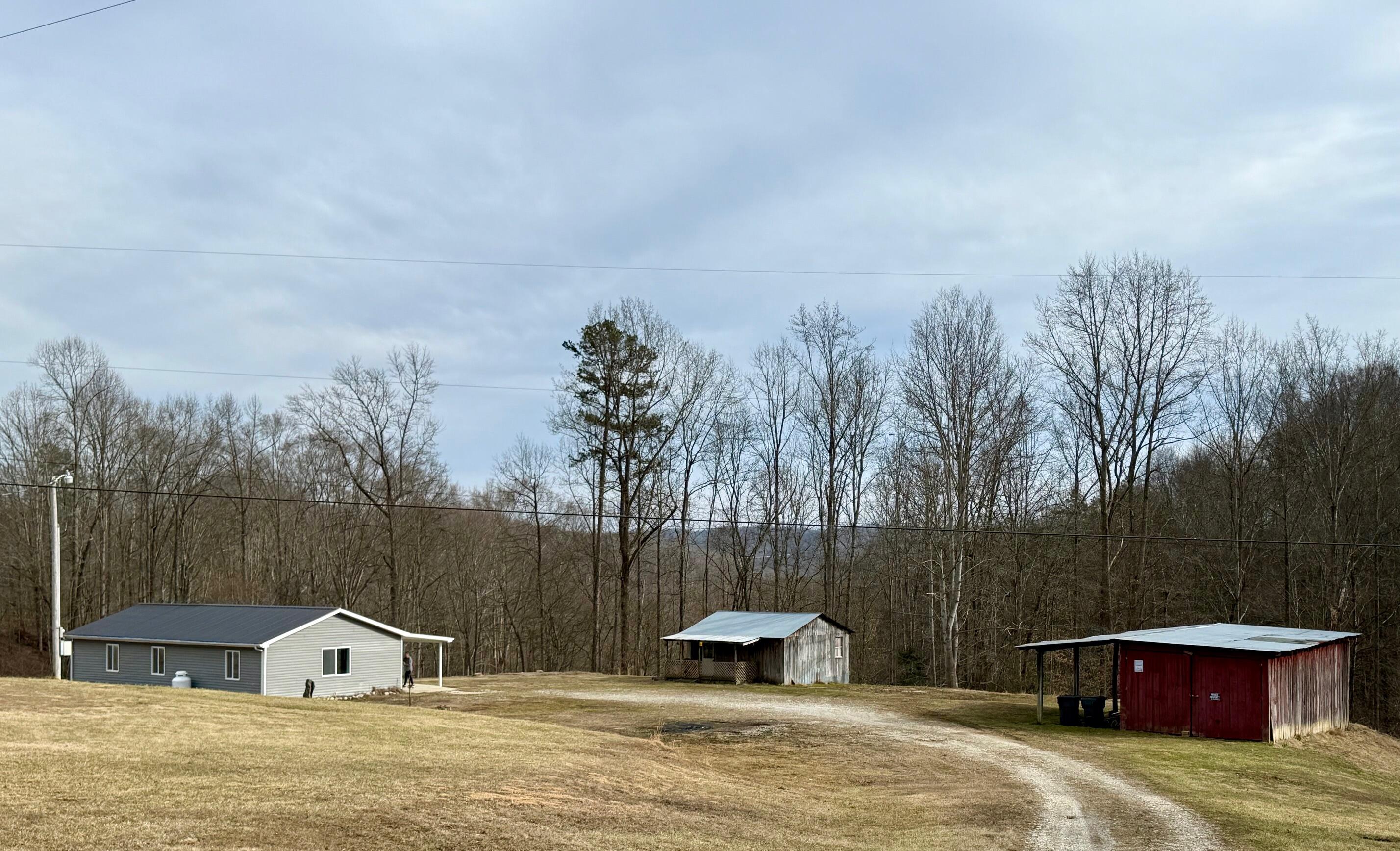 492 Short Ridge Road Beattyville, KY 41311 - Photo 1 of 50 IMG_6104