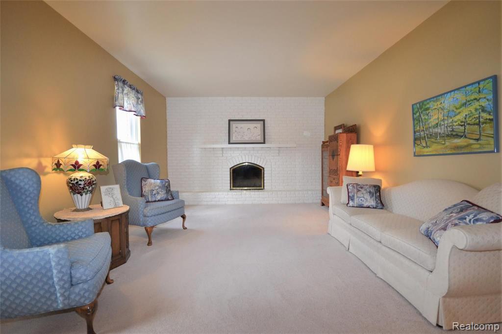 35444 Fredericksburg Road Farmington Hills, MI 48331 - Photo 17 of 52