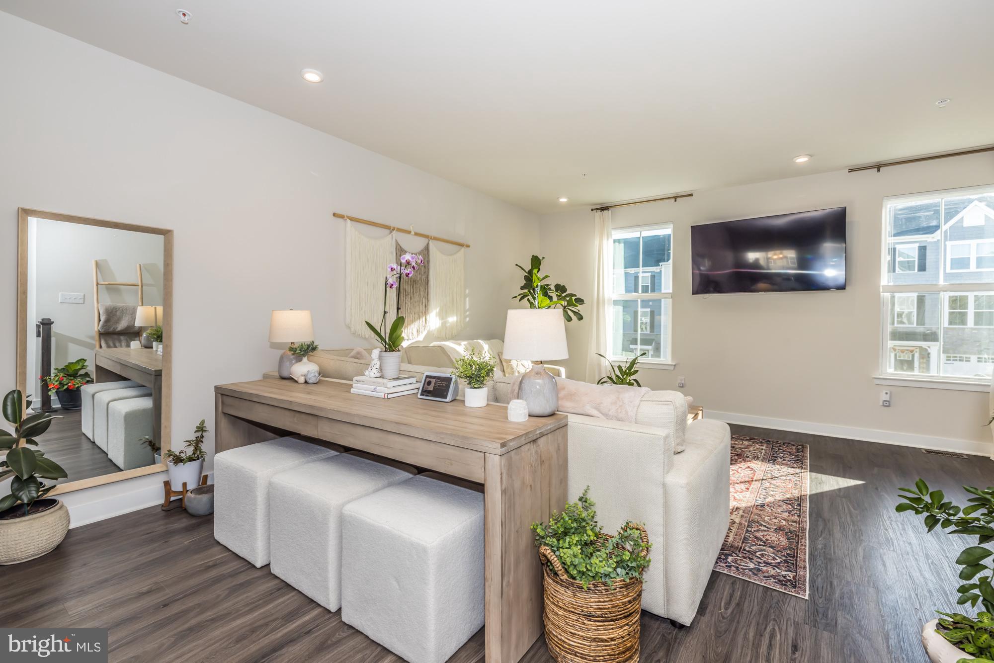 412 Paperbark Square Downingtown, PA 19335 - Photo 14 of 39 Living Room