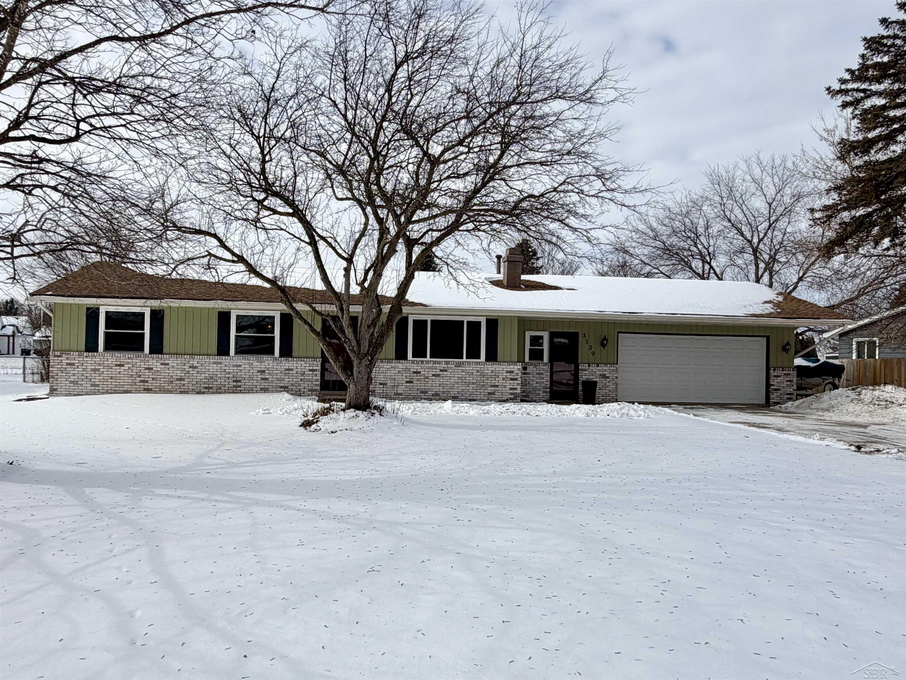 3139 North Thomas Road Freeland, MI 48623 - Photo 1 of 15 50199077-76dd193b-4837-47dc-868c-2022ee39e500.JPG