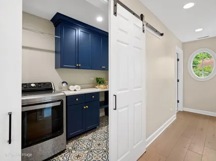$1,425,000 | 30 Waverly Avenue, Clarendon Hills, IL 60514