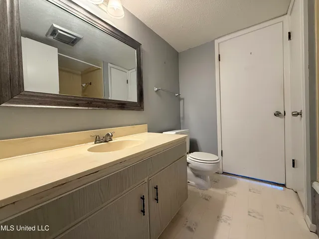 $69,500 | 229 Molokai, Unit G, Diamondhead, MS 39525