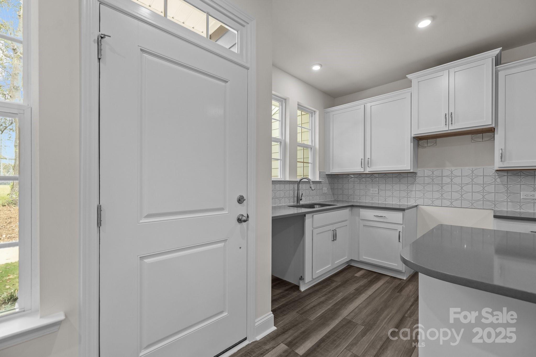 2017 Near Pt Road, Unit 19 Charlotte, NC 28208 - Photo 9 of 27 Gallery Image 9