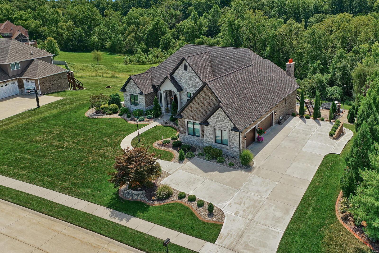 8416 Rock Ridge Court Edwardsville, IL 62025 - Photo 3 of 59 Gallery Image 3