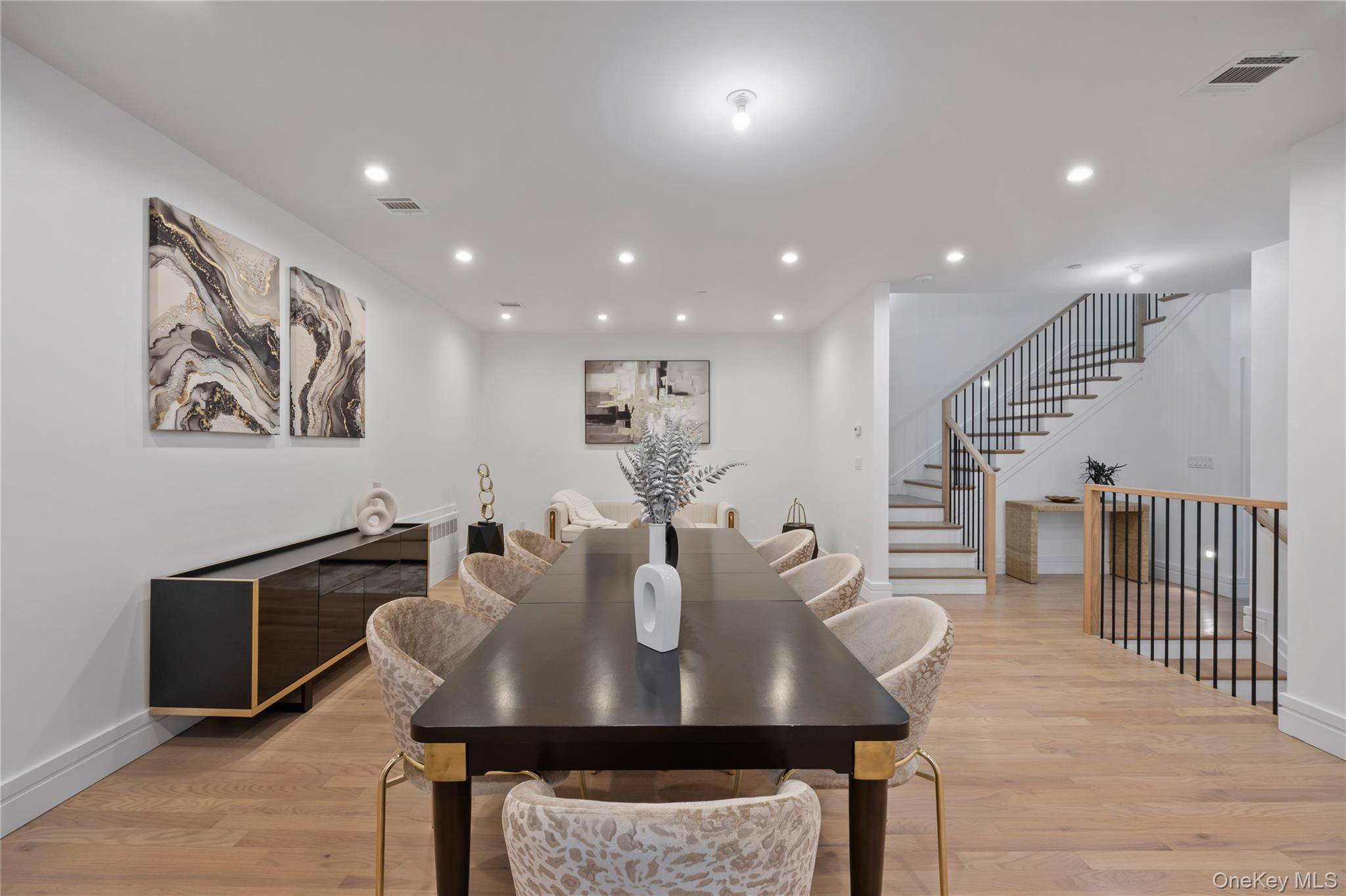 244 Blauvelt Road, Unit 201 Monsey, NY 10952 - Photo 14 of 33 Dining Room