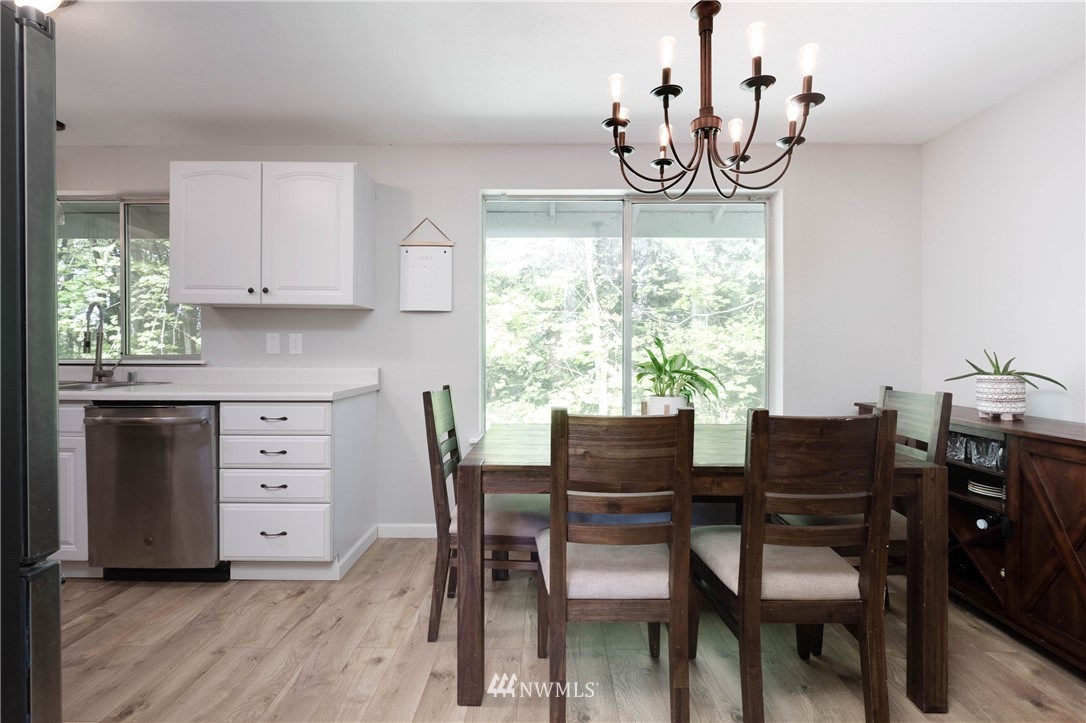 3566 Ridgetop Court Northeast Bremerton, WA 98310 - Photo 10 of 39 Gallery Image 10