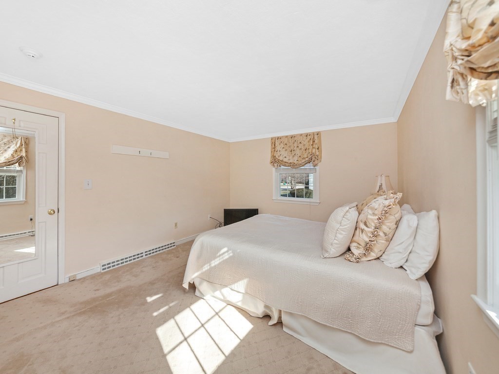 43 Devon Road Norwood, MA 02062 - Photo 14 of 19 Gallery Image 14
