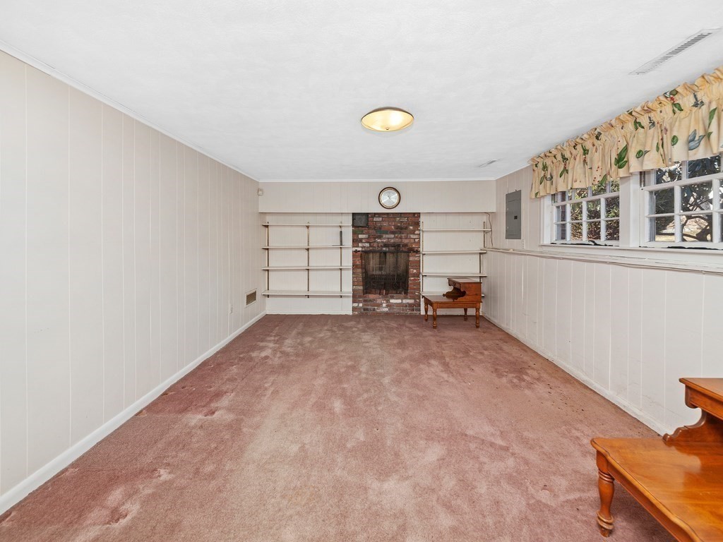 43 Devon Road Norwood, MA 02062 - Photo 15 of 19 Gallery Image 15