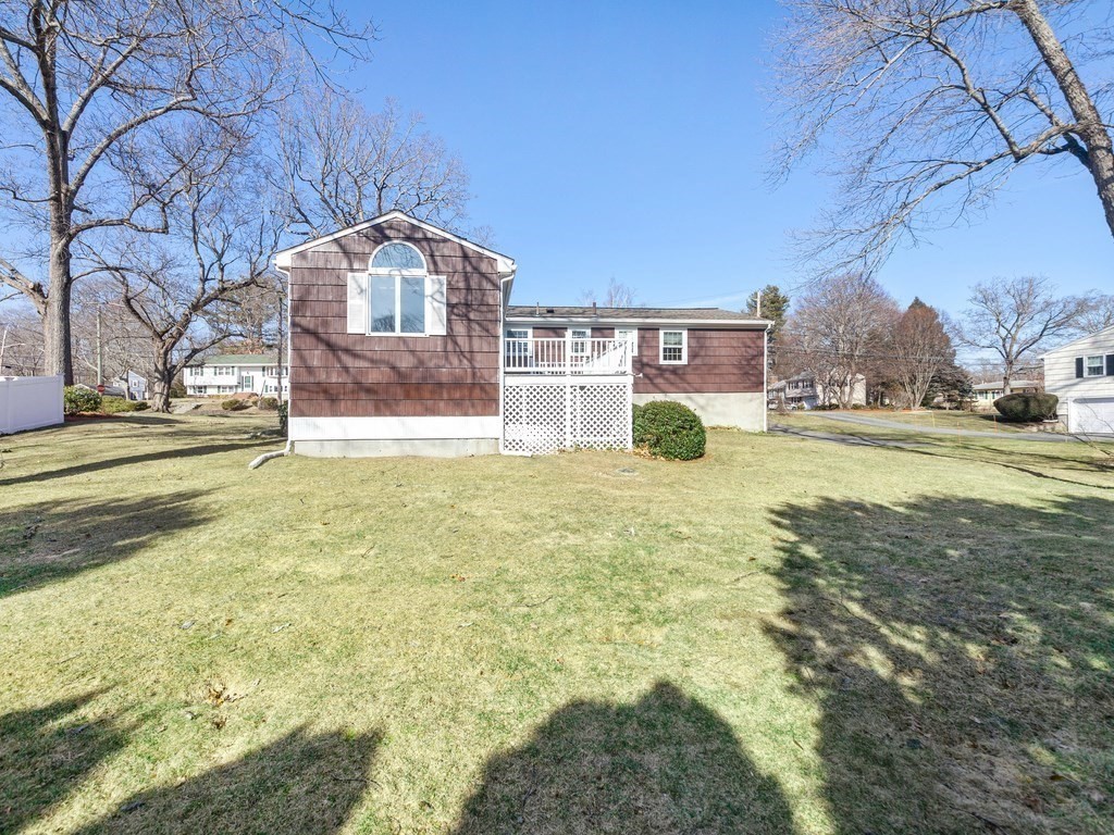 43 Devon Road Norwood, MA 02062 - Photo 3 of 19 Gallery Image 3