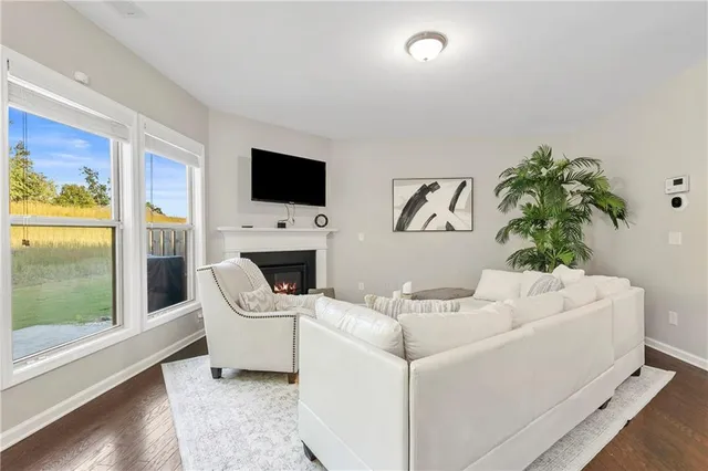 $515,000 | 1655 Hampton Oaks Drive, Alpharetta, GA 30004