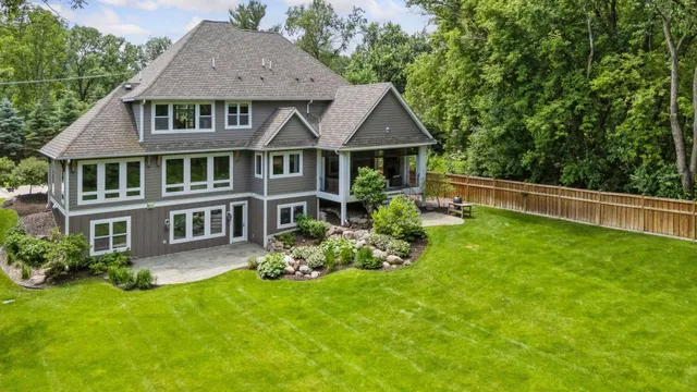 $12,500 | 2890 Ella Lane, Minnetonka, MN 55305