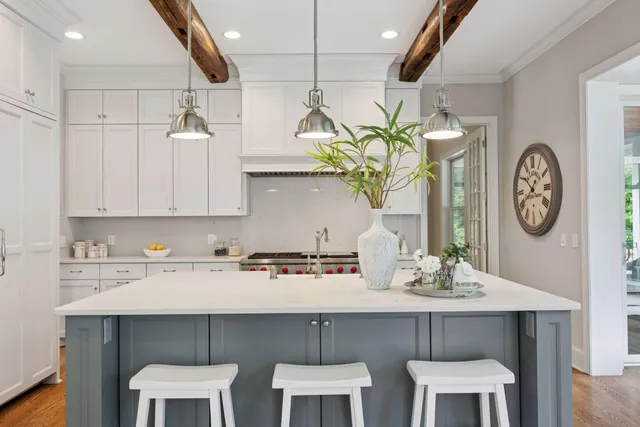 $12,500 | 2890 Ella Lane, Minnetonka, MN 55305