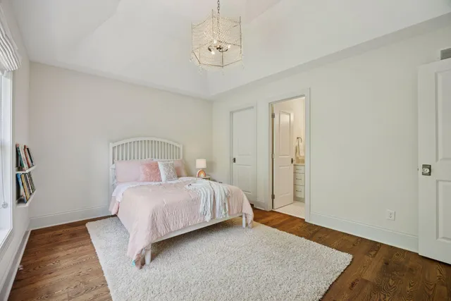 $12,500 | 2890 Ella Lane, Minnetonka, MN 55305