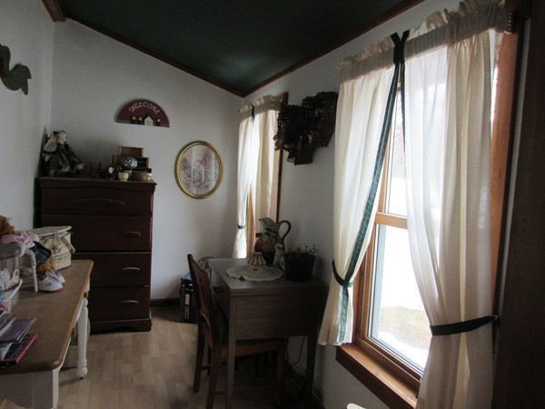 108 Shirley Road Lancaster, MA 01523 - Photo 18 of 23 Gallery Image 18