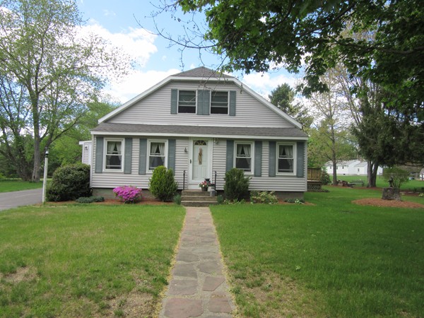 108 Shirley Road Lancaster, MA 01523 - Photo 2 of 23 Gallery Image 2