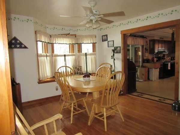 108 Shirley Road Lancaster, MA 01523 - Photo 6 of 23 Gallery Image 6