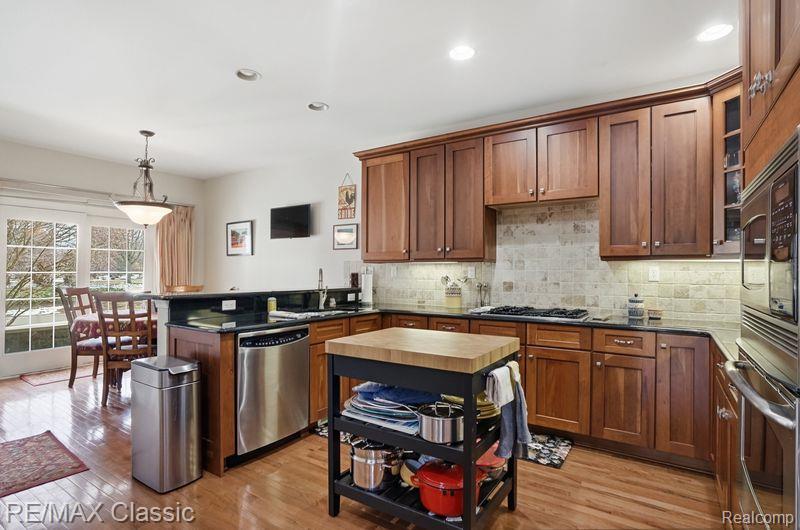 24803 Reeds Pointe Drive Novi, MI 48374 - Photo 21 of 53