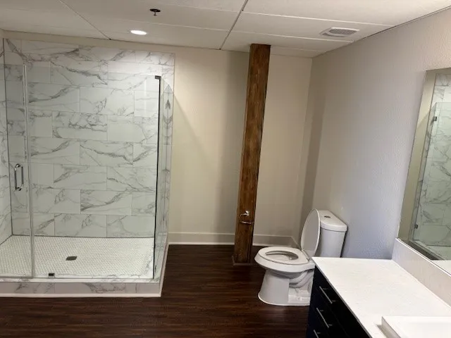 $1,450 | 806 Sampson Street, Unit 421, Houston, TX 77003