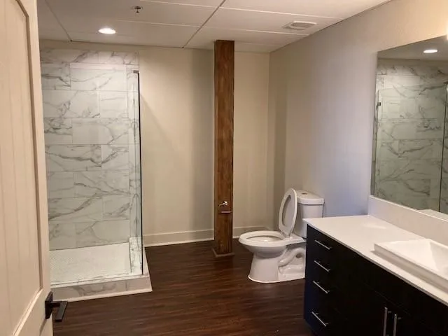 $1,450 | 806 Sampson Street, Unit 421, Houston, TX 77003