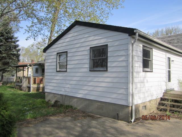 821 Barnum Road Rockford, IL 61109 - Photo 3 of 9 Gallery Image 3