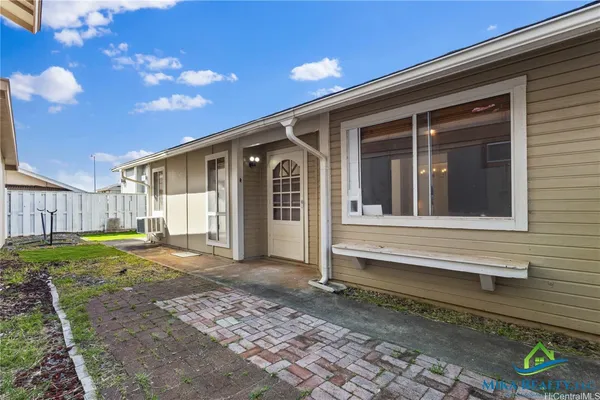 $3,885 | 91-1119 Piipii Street, Ewa Beach, HI 96706