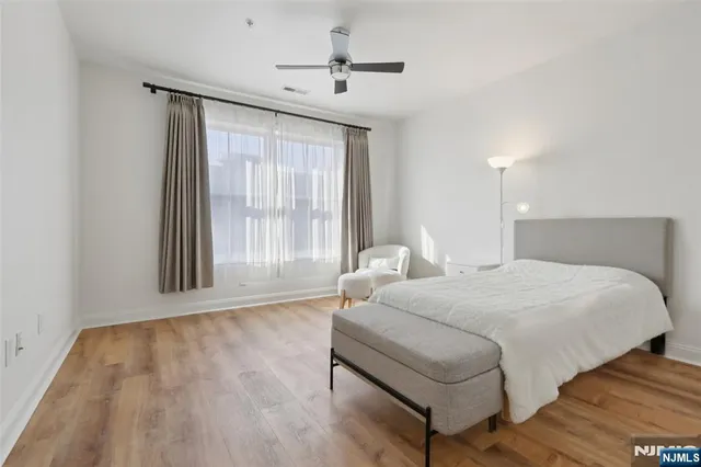 $829,000 | 20 Ave At Port Imperial, Unit 410, West New York, NJ 07093