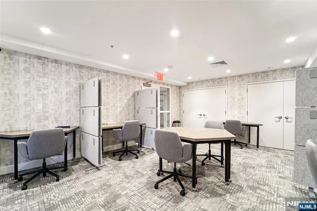$829,000 | 20 Ave At Port Imperial, Unit 410, West New York, NJ 07093