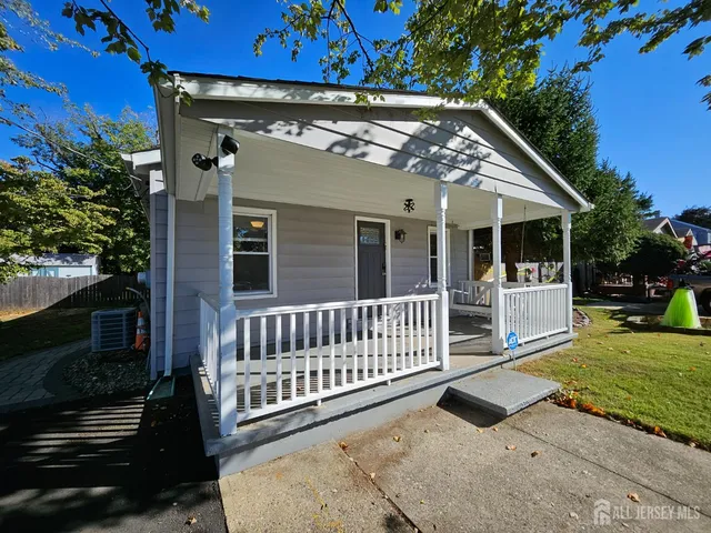 $2,550 | 60 6th Avenue, Trenton, NJ 08619