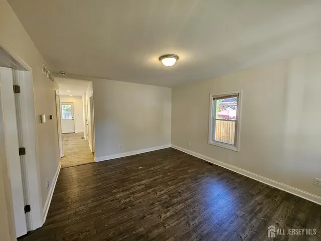 $2,550 | 60 6th Avenue, Trenton, NJ 08619