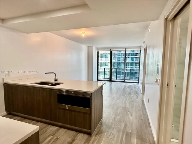 $4,200 | 801 South Miami Avenue, Unit 3807, Miami, FL 33131