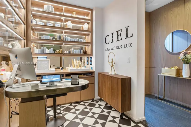 $4,200 | 801 South Miami Avenue, Unit 3807, Miami, FL 33131