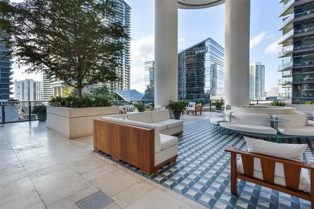 $4,200 | 801 South Miami Avenue, Unit 3807, Miami, FL 33131