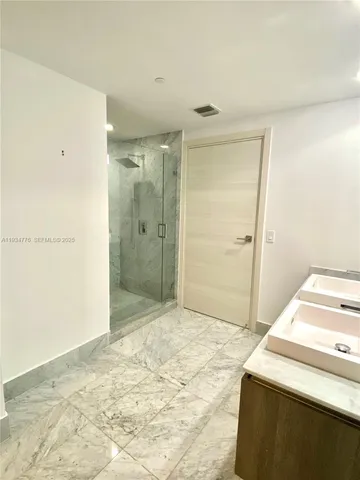 $4,200 | 801 South Miami Avenue, Unit 3807, Miami, FL 33131