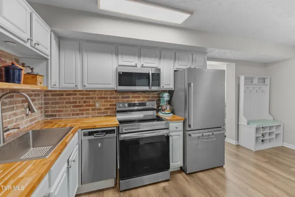 $249,900 | 196 Roberts Ridge, Rutledge, TN 37861