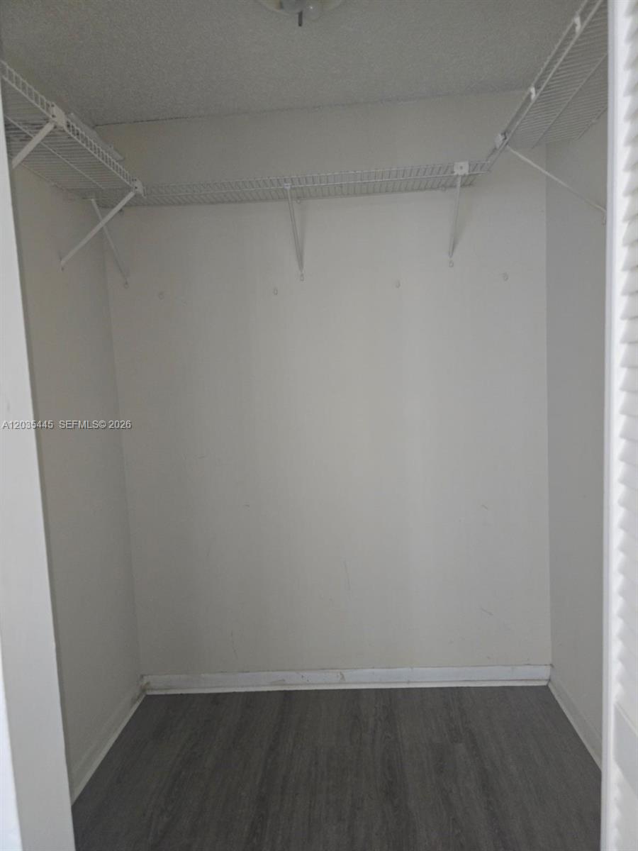 16909 North Bay Road, Unit 1020 Sunny Isles Beach, FL 33160 - Photo 23 of 37