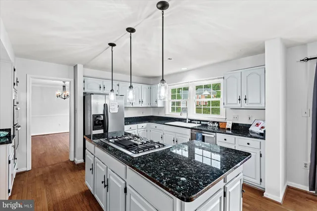 $744,900 | 10 Sarasota Drive, Stafford, VA 22554