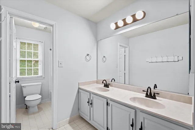 $744,900 | 10 Sarasota Drive, Stafford, VA 22554