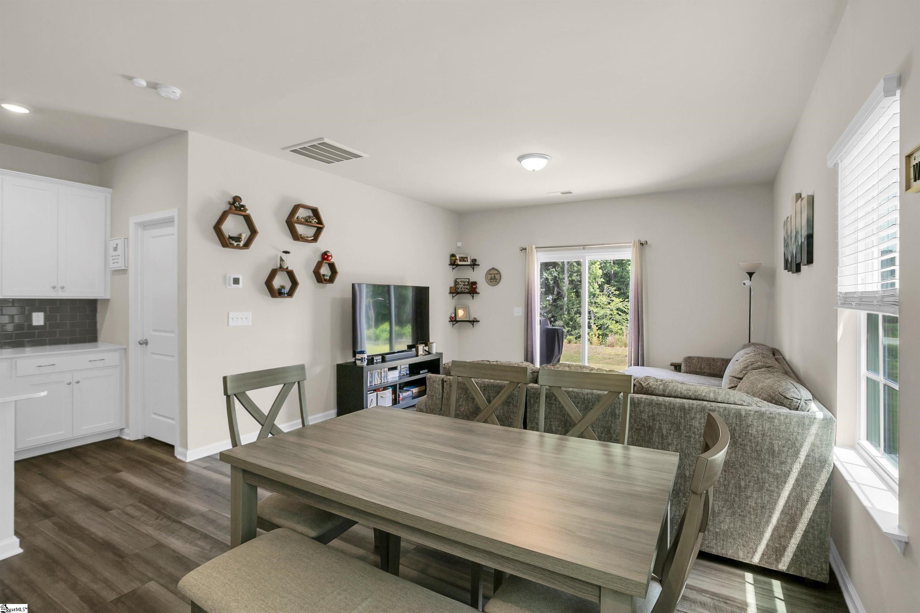 209 Magnolia Street Woodruff, SC 29388 - Photo 5 of 35