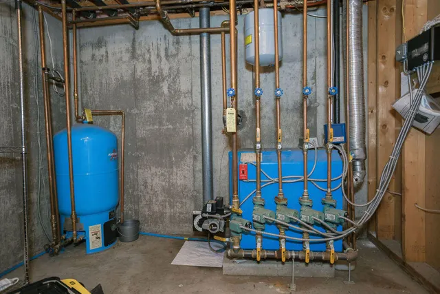 $498,000 | 17 Treetop Lane, Jay, ME 04239