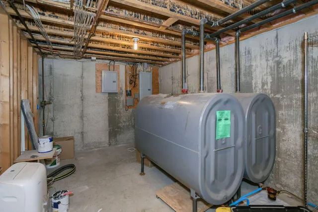 $498,000 | 17 Treetop Lane, Jay, ME 04239