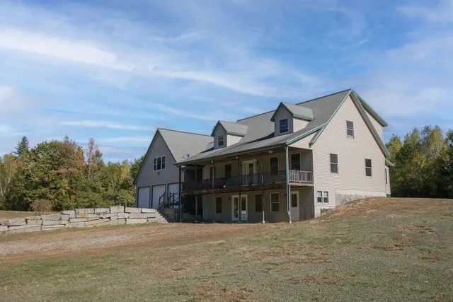 $498,000 | 17 Treetop Lane, Jay, ME 04239