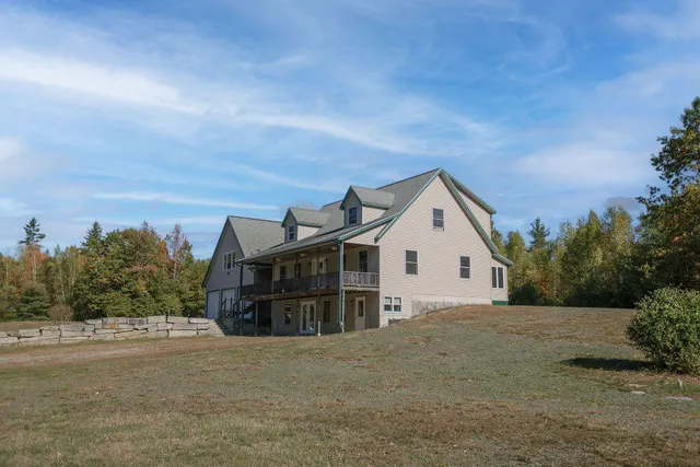 $498,000 | 17 Treetop Lane, Jay, ME 04239