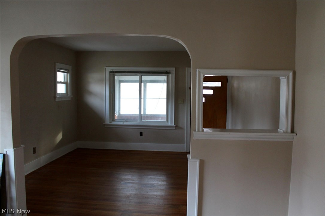 1652 Betz Road Akron, OH 44306 - Photo 6 of 12
