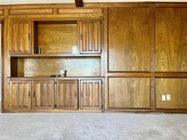 a view of entryway with a front door