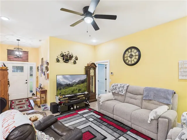 $315,000 | 1520 Madison Avenue, Sedalia, MO 65301