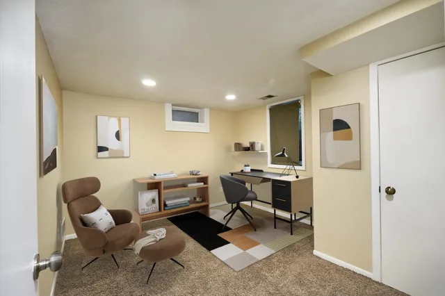 $2,195 | 1090 11th Avenue Southeast, Minneapolis, MN 55414