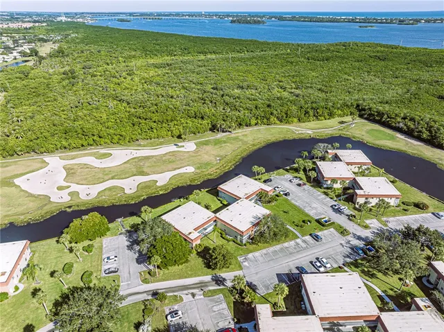 $1,500 | 73 Royal Oak Court, Unit 103, Vero Beach, FL 32962