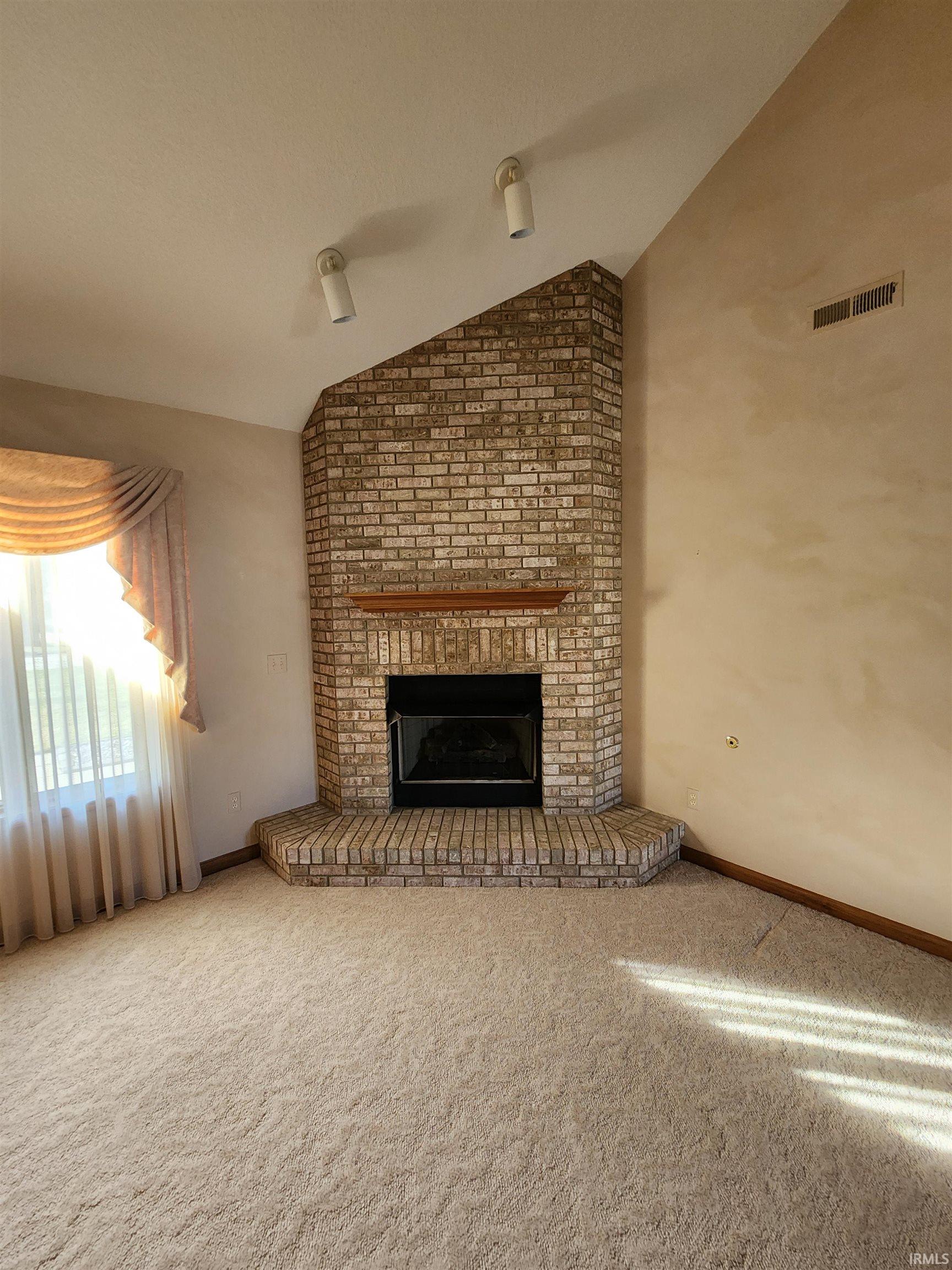 1111 Boulder Ridge Drive New Haven, IN 46774 - Photo 10 of 27