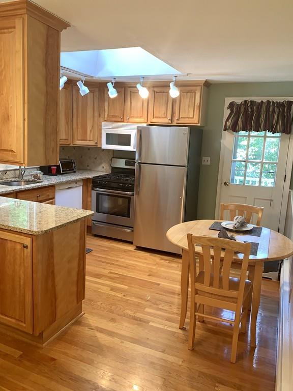 20 Lothrop Road Acton, MA 01720 - Photo 8 of 33 Gallery Image 8