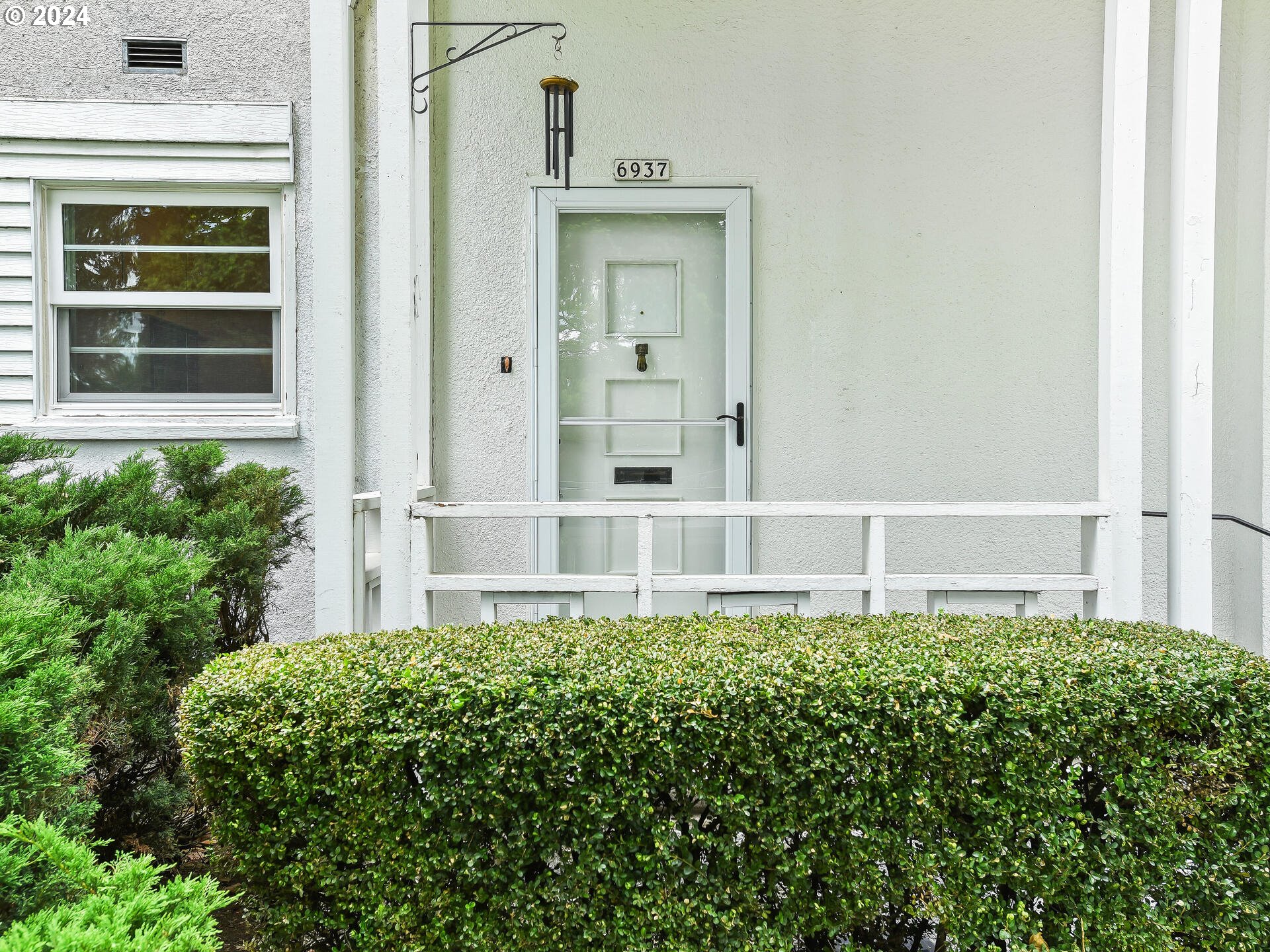 6937 Northeast Broadway Portland, OR 97213 - Photo 3 of 48 front view of a house with a window